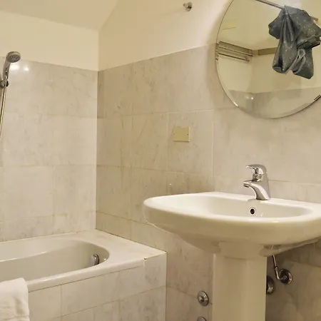 Anzi32 Апартаменты Комо